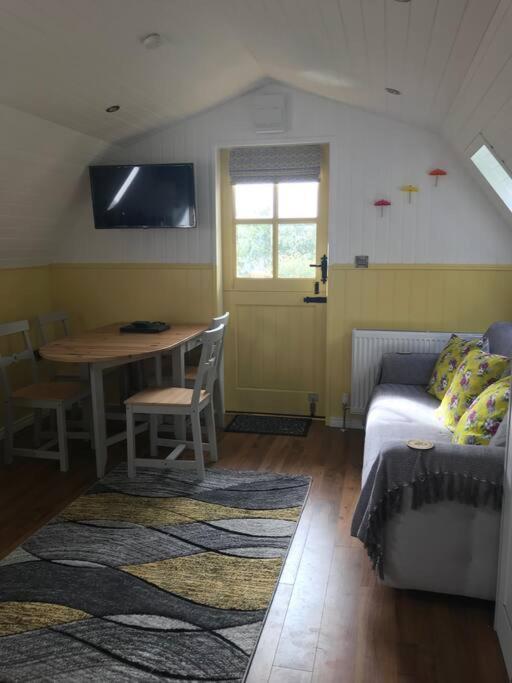 Bumble Bee Cottage Plymouth Ngoại thất bức ảnh
